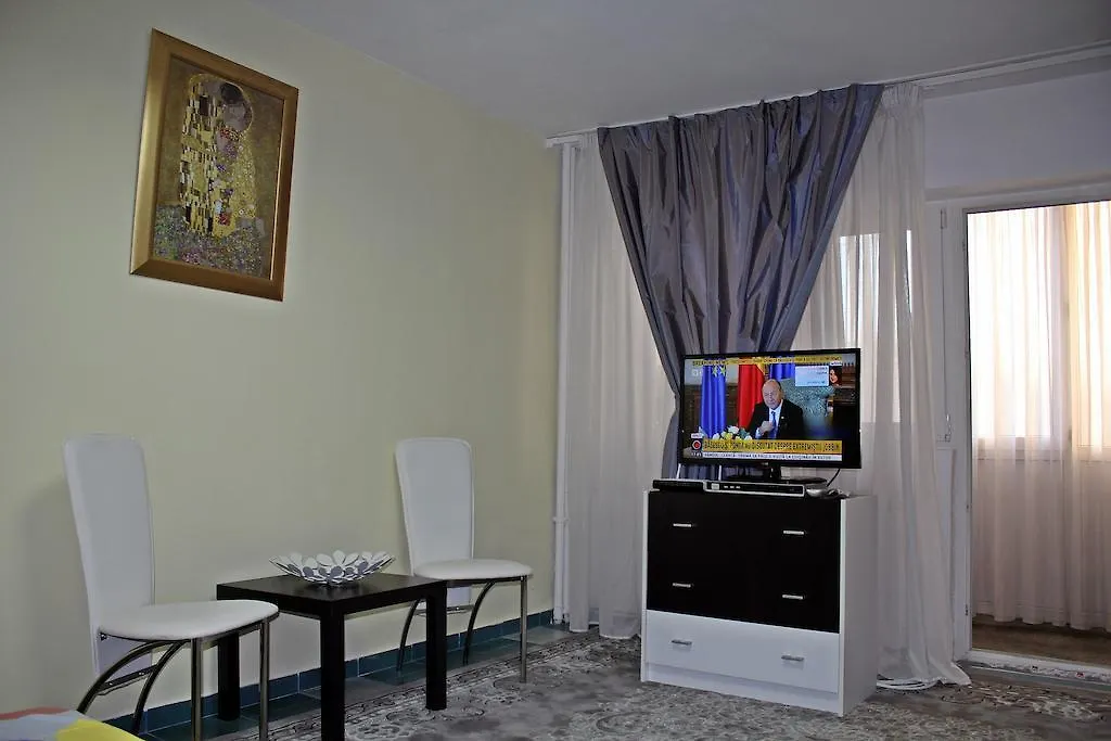 Modern Apartment, City Center Boekarest 0*,